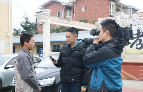 闽讯：福清双胞胎姐妹花再上央视 能歌善舞还会演戏